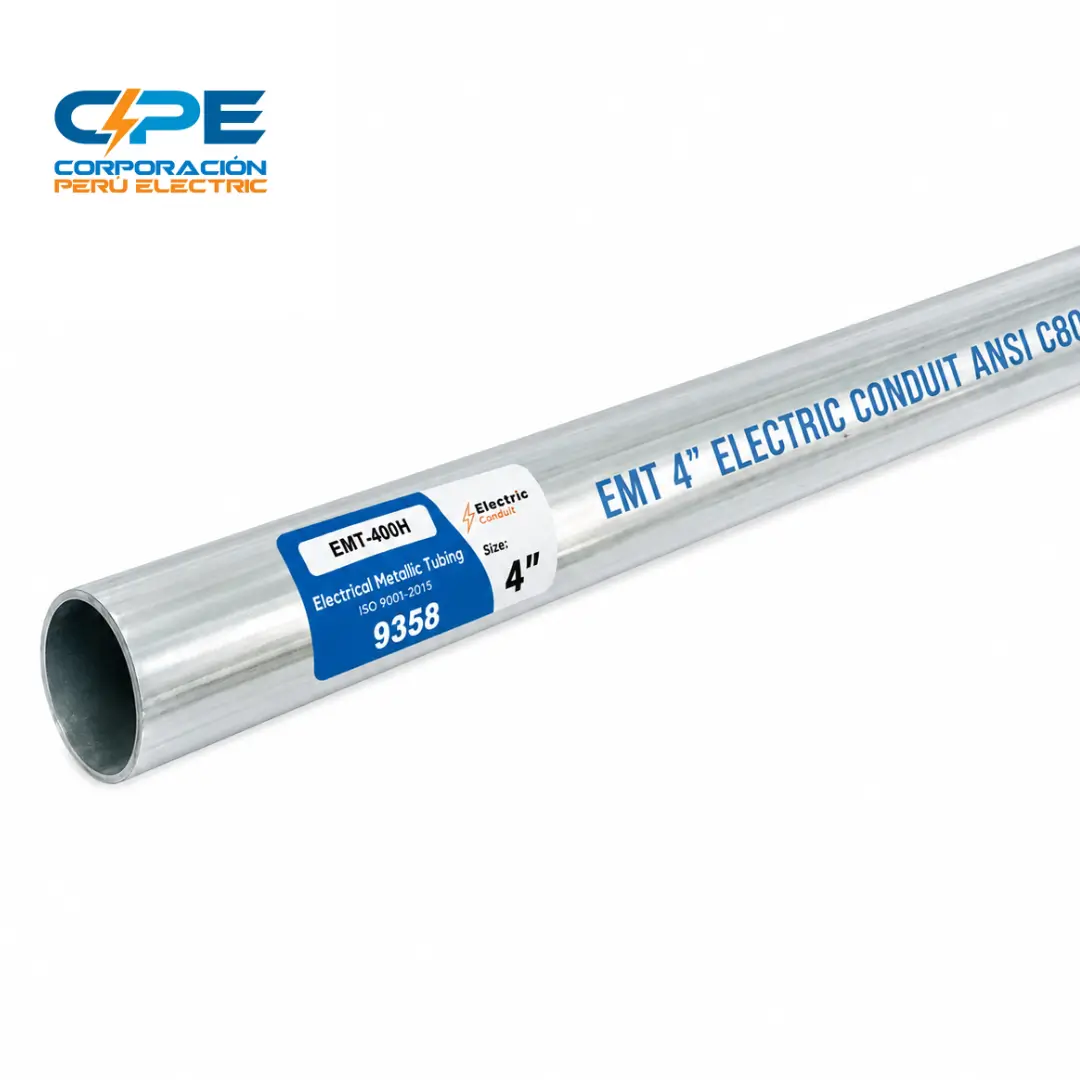 Tubo conduit metálico EMT de 4 pulgadas de Corporación Perú Electric sobre fondo blanco